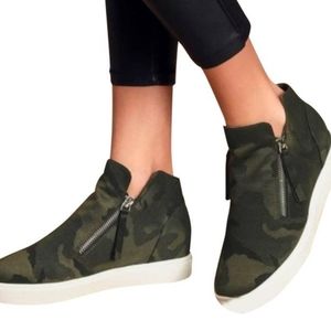 madden wedge sneakers